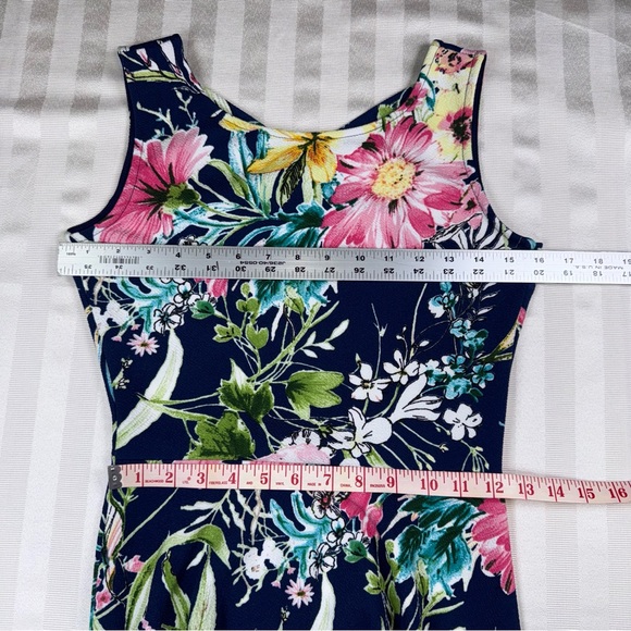 Gilli Floral Sleeveless Dress Cut-out Strappy Back Fit & Flare SMALL Navy & Pink - Picture 6 of 11